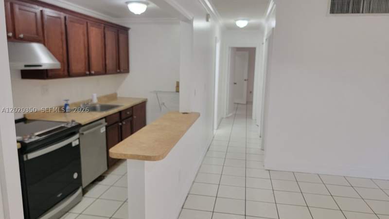 2 bedroom Condominium at 4410 NW 79th Ave 1C, Doral Gardens Condo, Doral — photo 3