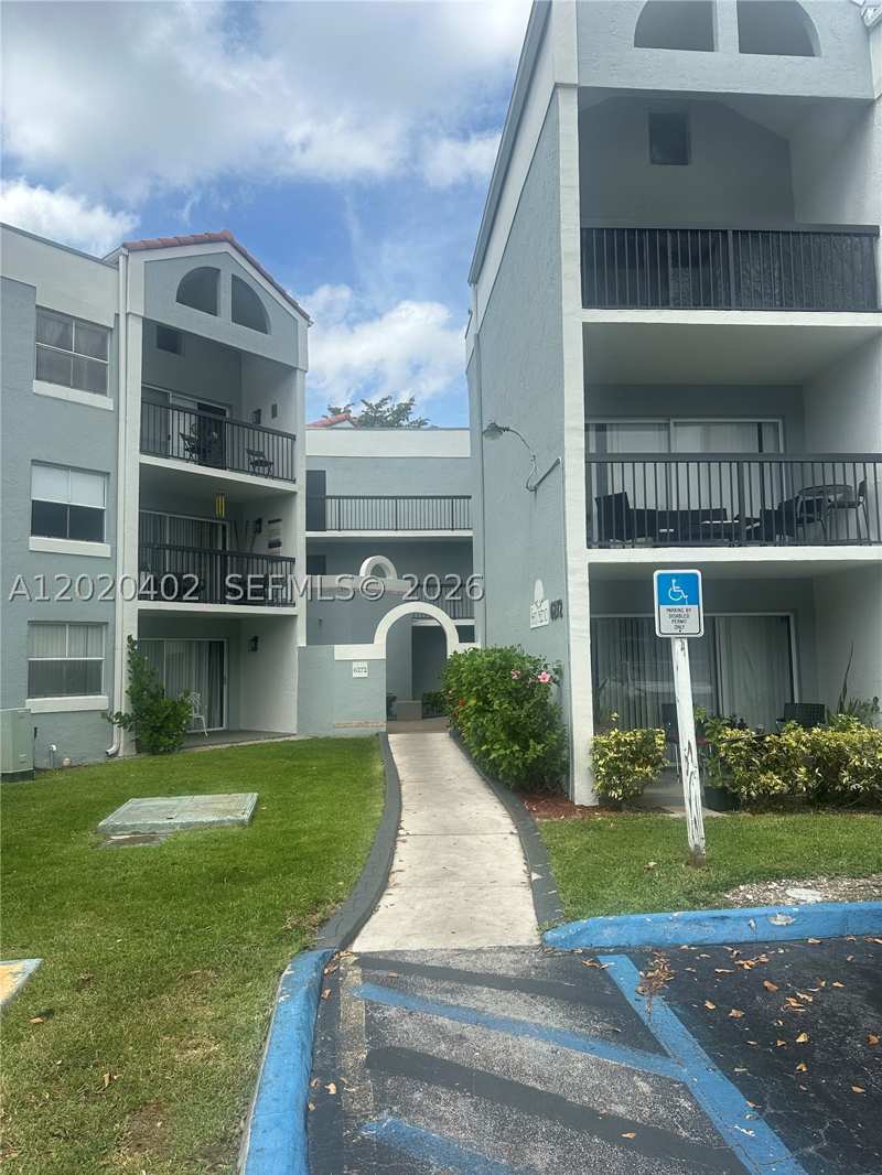 2 bedroom Condominium at 6272 NW 186th St 212, Mediterranean Villas Cond, Hialeah — photo 1