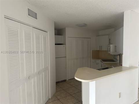 6272 NW 186th St 212, Hialeah FL - photo 9 of 22