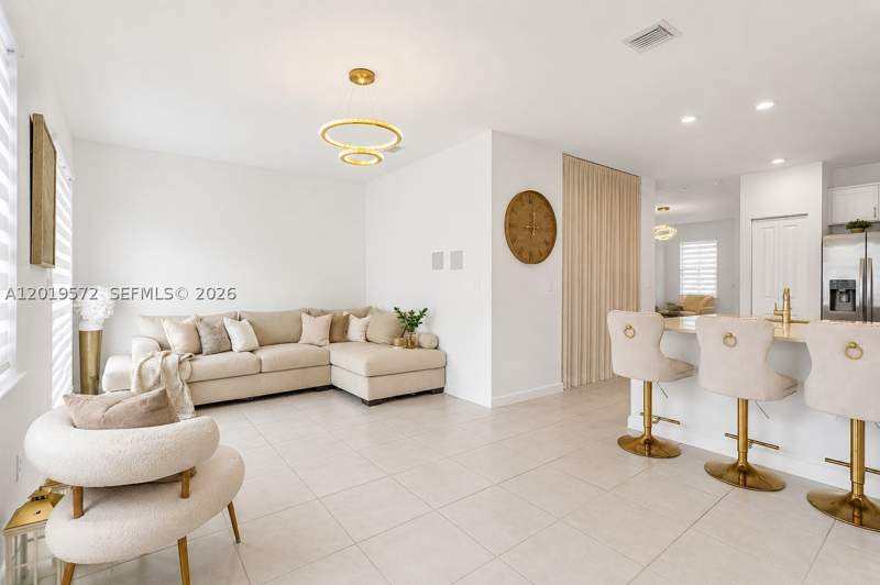 4 bedroom Townhouse at 12954 SW 231st St, Kendall Assemblage North, Miami — photo 2