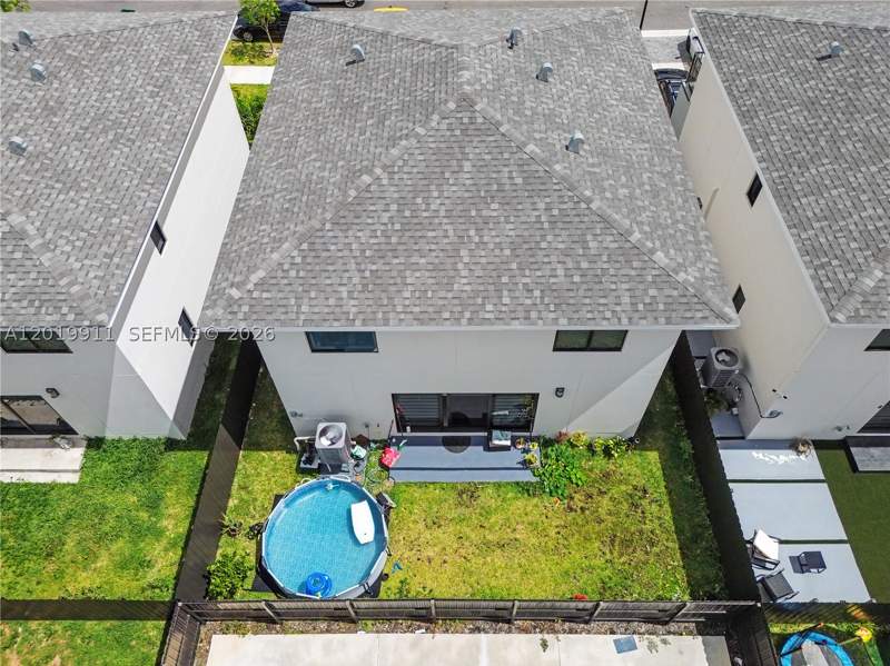5 bedroom SingleFamilyResidence at 1326 NW 2nd Ln, Alba Subdivision, Florida City — photo 3