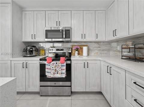 1326 NW 2nd Ln, Florida City FL - photo 8 of 33