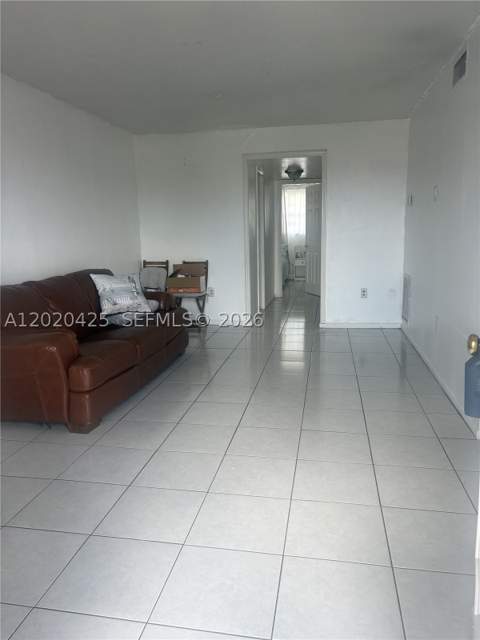 6620 W 2nd Ct 403, Hialeah FL - photo 16 of 38