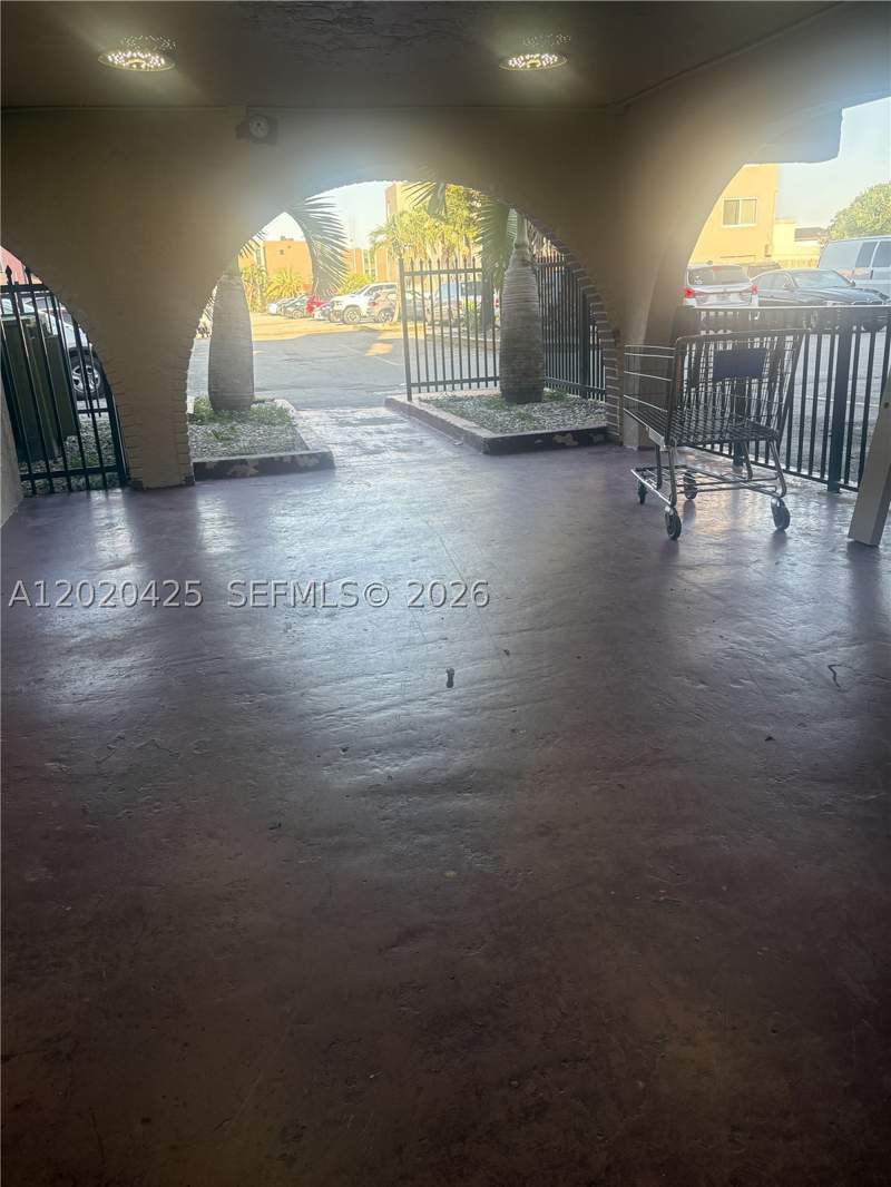 2 bedroom Condominium at 6620 W 2nd Ct 403, Westland Manors East Cond, Hialeah — photo 5