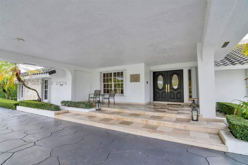 6 bedroom SingleFamilyResidence at 3401 SW 129th Ave, J G Heads Farms Unit A, Miami — photo 3