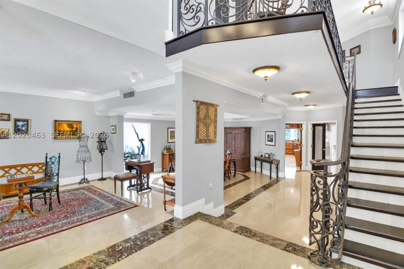 6 bedroom SingleFamilyResidence at 3401 SW 129th Ave, J G Heads Farms Unit A, Miami — photo 4