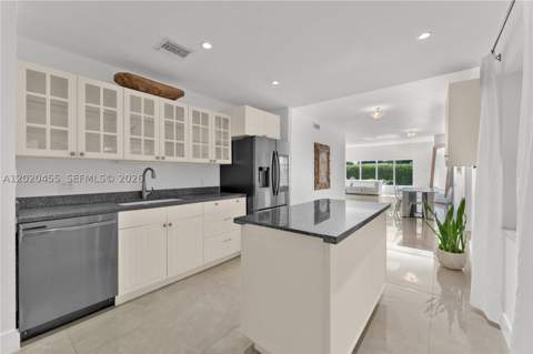 11144 NE 8th Ct, Biscayne Park FL - photo 24 of 45