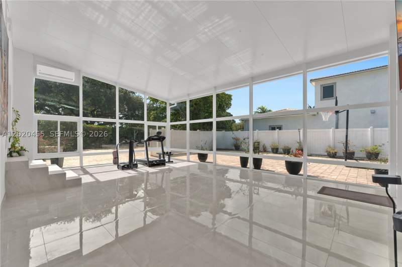 3 bedroom SingleFamilyResidence at 11144 NE 8th Ct, Amd Pl Griffing Biscayne, Biscayne Park — photo 4