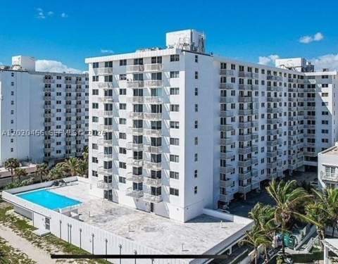 401 Ocean Dr 910, Miami Beach FL - photo 16 of 17