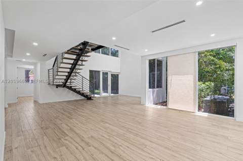 1816 SW 23rd St, Miami FL - photo 13 of 84