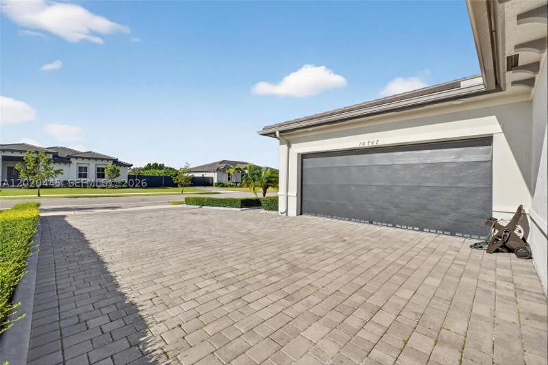 4 bedroom SingleFamilyResidence at 16767 SW 290th Ln, Rambo, Homestead — photo 5