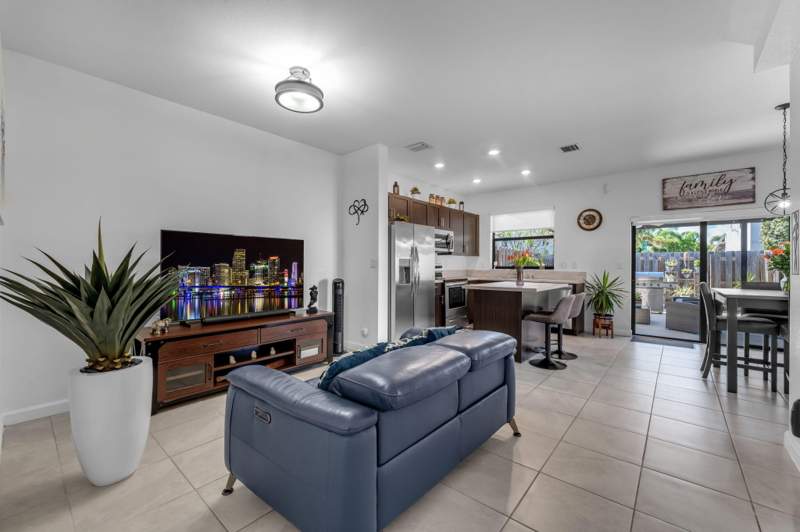 3 bedroom Townhouse at 11821 SW 245th Terrace, Silver Palm Residential Ho, Homestead — photo 2
