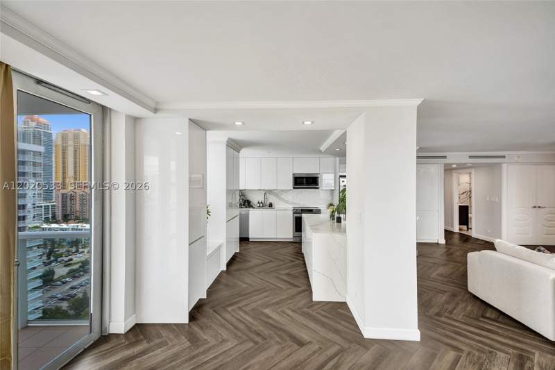 2 bedroom Condominium at 230 174th St 2112, Winston Tower 300 Condo, Sunny Isles Beach — photo 2