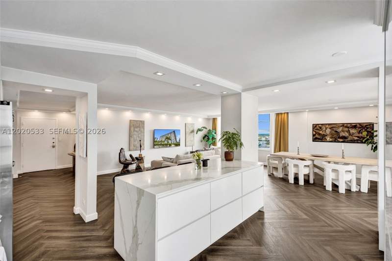 2 bedroom Condominium at 230 174th St 2112, Winston Tower 300 Condo, Sunny Isles Beach — photo 4