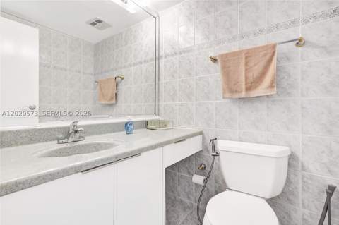 231 174th St 1611, Sunny Isles Beach FL - photo 14 of 36