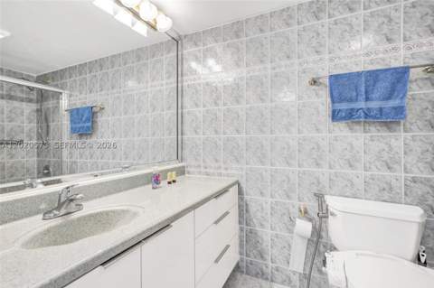 231 174th St 1611, Sunny Isles Beach FL - photo 21 of 36