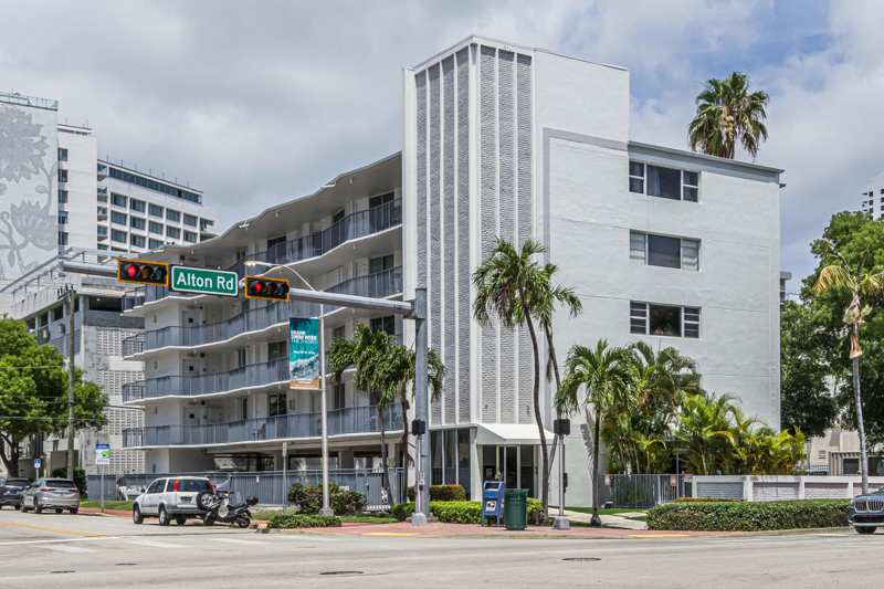 1 bedroom Condominium at 1100 Alton Road 2f, 1100 Alton Road Condo Apts, Miami Beach — photo 1