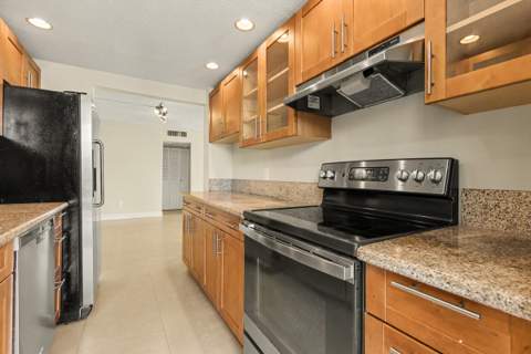 1100 Alton Road 2f, Miami Beach FL - photo 9 of 30