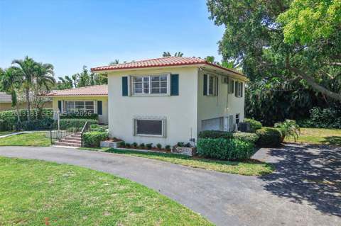 1450 NE 102nd St, Miami Shores FL - photo 24 of 34