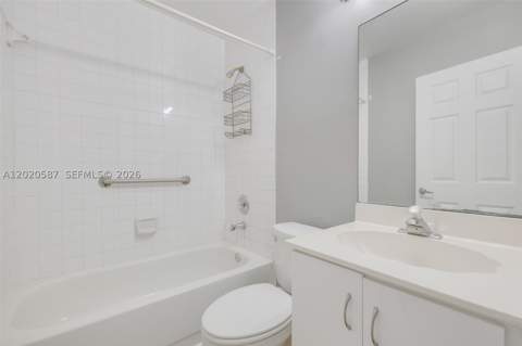 8423 SW 209th St, Cutler Bay FL - photo 11 of 24