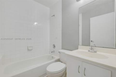 8423 SW 209th St, Cutler Bay FL - photo 19 of 24