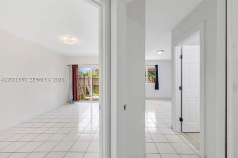 8423 SW 209th St, Cutler Bay FL - photo 9 of 24