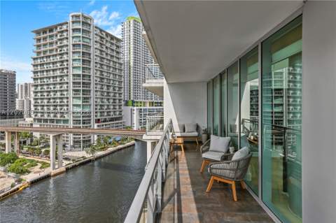 92 SW 3rd St 1201, Miami FL - photo 11 of 25