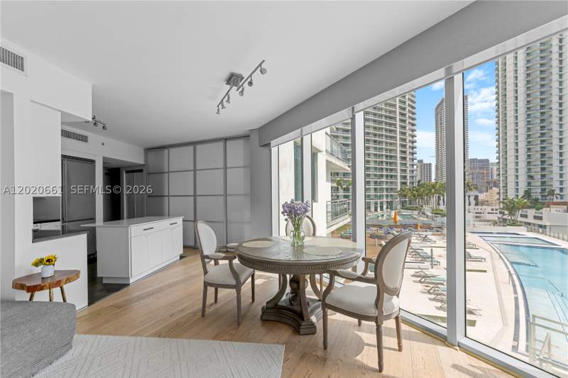 3 bedroom Condominium at 92 SW 3rd St 1201, Mint Condo, Miami — photo 2