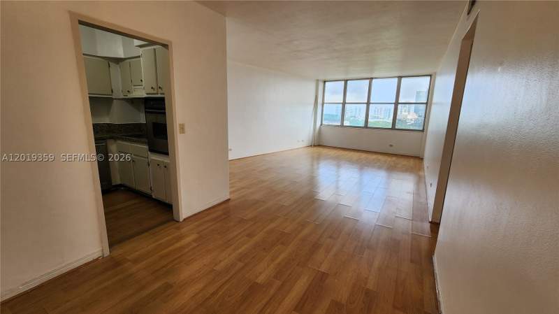 1 bedroom Condominium at 7441 Wayne 8-O, Parkview Point Condo, Miami Beach — photo 3