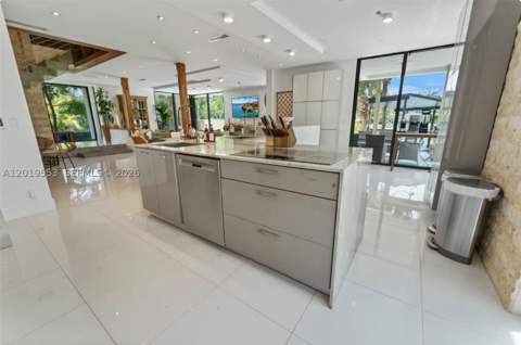 994-990 NE 78th, Miami FL - photo 10 of 73