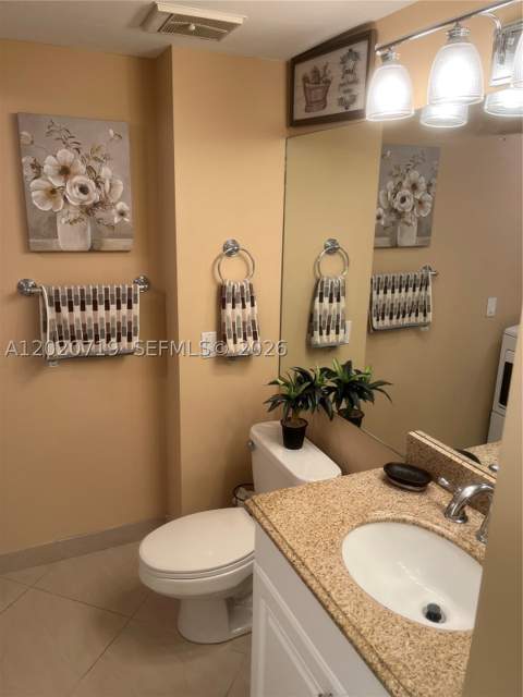 3610 Yacht Club Dr 1511 Penthouse, Aventura FL - photo 13 of 22