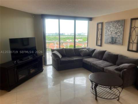 3610 Yacht Club Dr 1511 Penthouse, Aventura FL - photo 6 of 22