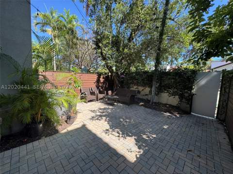 3204 Bird Ave 104, Miami FL - photo 9 of 30