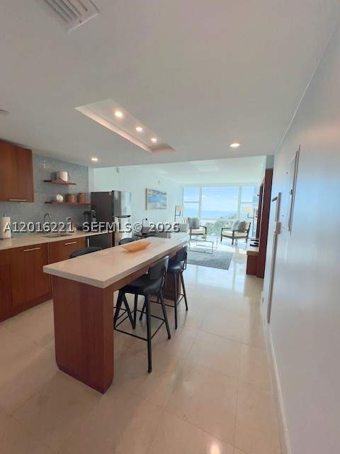 6801 Collins Ave 718 (deed 707), Miami Beach FL - photo 11 of 40