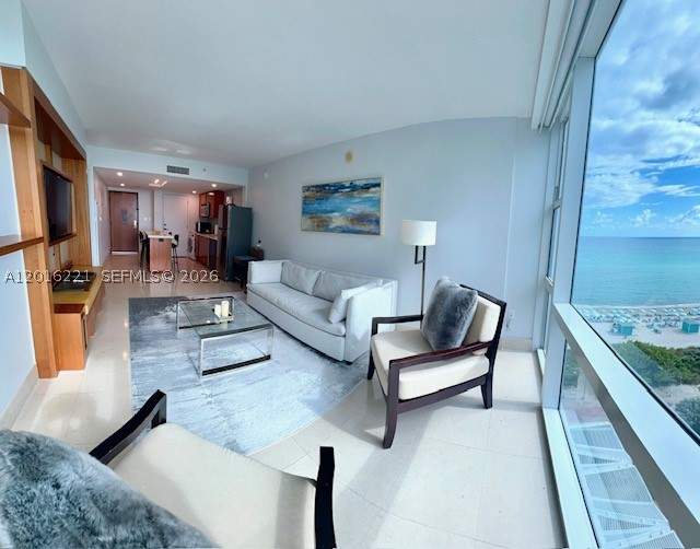 1 bedroom Condominium at 6801 Collins Ave 718 (deed 707), Central Carillon Beach Co, Miami Beach — photo 4