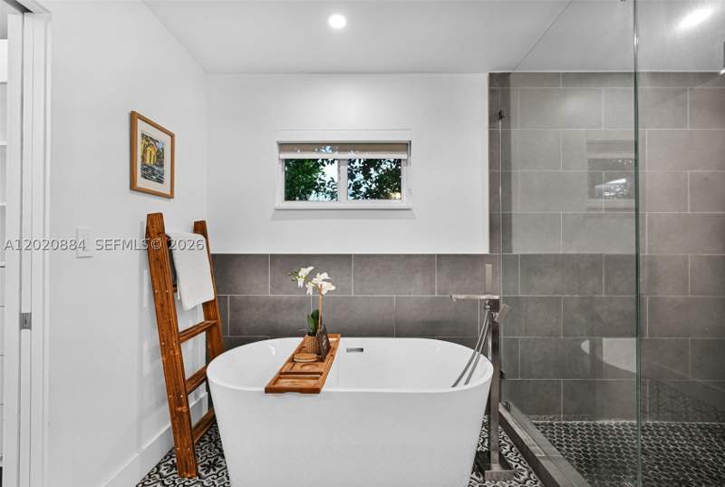 4 bedroom SingleFamilyResidence at 150 NE 50th Ter, Alta Vista, Miami — photo 5