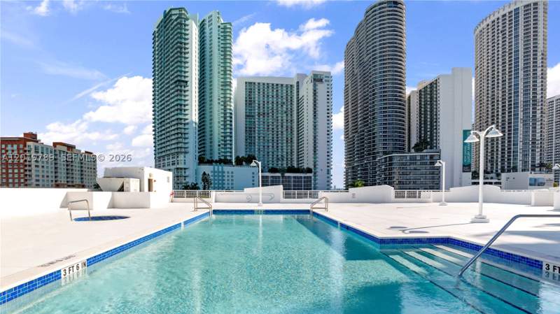 1 bedroom Condominium at 275 NE 18th st 1606, 1800 Biscayne Plaza Condo, Miami — photo 4