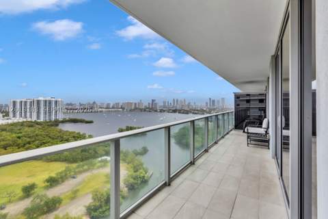 16385 Biscayne Blvd 2101, North Miami Beach FL - photo 7 of 44
