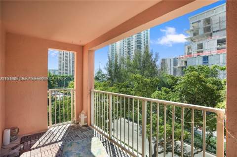 19555 E Country Club Dr 8502, Aventura FL - photo 7 of 13