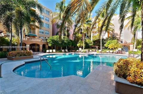 19555 E Country Club Dr 8502, Aventura FL - photo 9 of 13