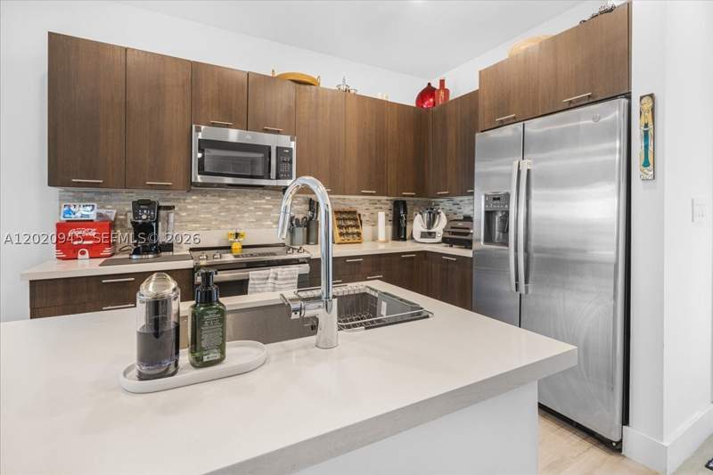 3 bedroom Condominium at 8301 NW 41st St B-309, Downtown Doral South Phas, Doral — photo 2