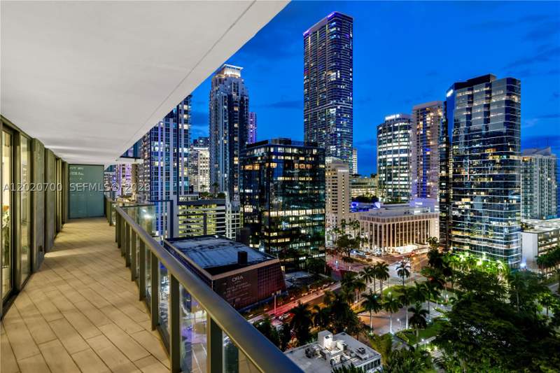 3 bedroom Condominium at 1300 S Miami Ave 1405, 1300 S Miami Avenue Condo, Miami — photo 3