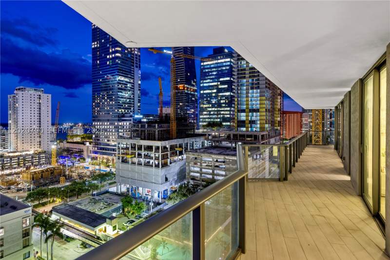 3 bedroom Condominium at 1300 S Miami Ave 1405, 1300 S Miami Avenue Condo, Miami — photo 4