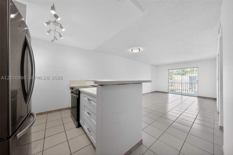 2 bedroom Condominium at 145 SW 30th Ct B208, Flagler Plaza Condo, Miami — photo 4