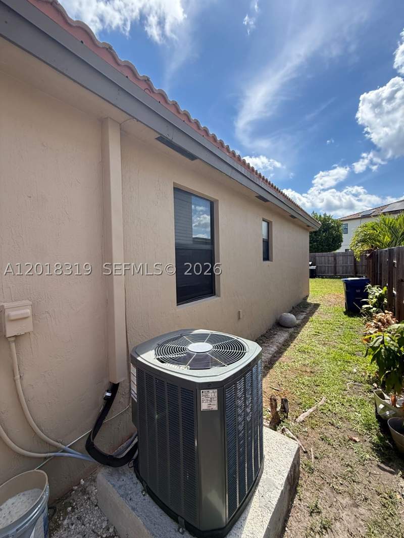 4 bedroom SingleFamilyResidence at 24164 SW 118th Ave, Silver Palm Southwest, Homestead — photo 5