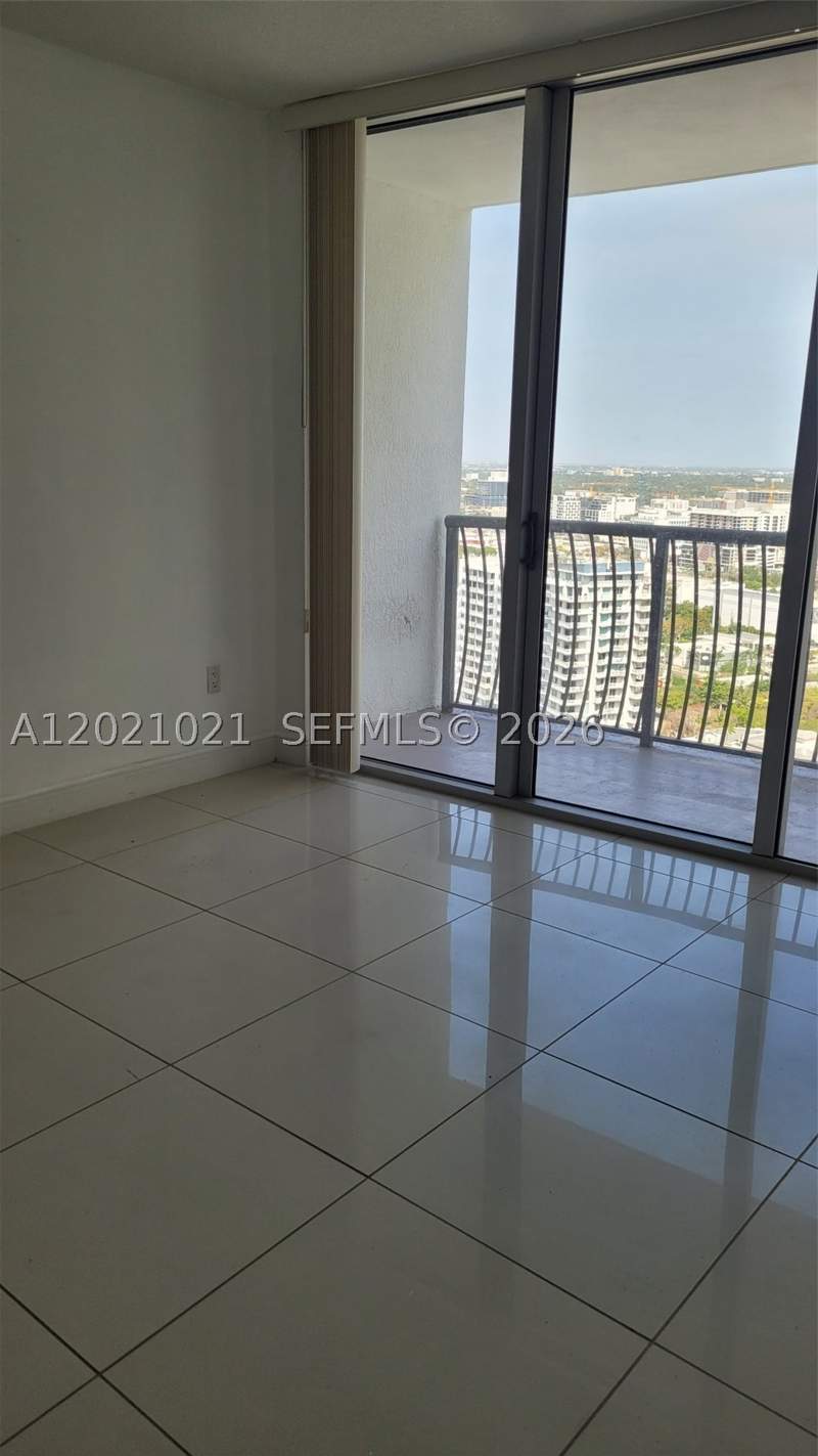1 bedroom Condominium at 1750 N Bayshore Dr 3311, Opera Tower Condo, Miami — photo 2