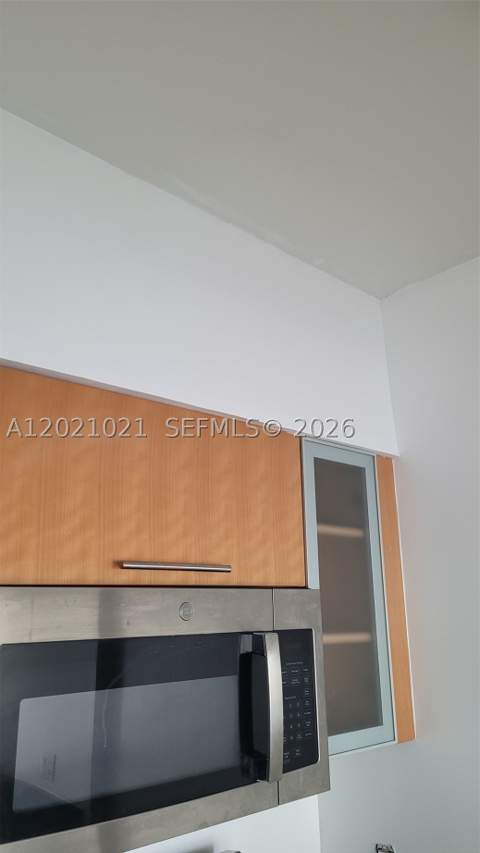 1750 N Bayshore Dr 3311, Miami FL - photo 7 of 14