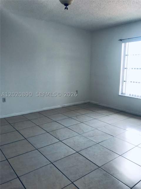 17600 NW 68th Ave B3006, Hialeah FL - photo 13 of 19