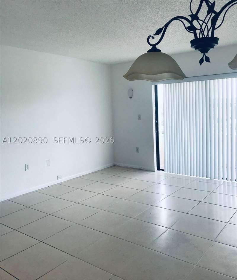 2 bedroom Condominium at 17600 NW 68th Ave B3006, Lakeview Gardens At Miami, Hialeah — photo 4
