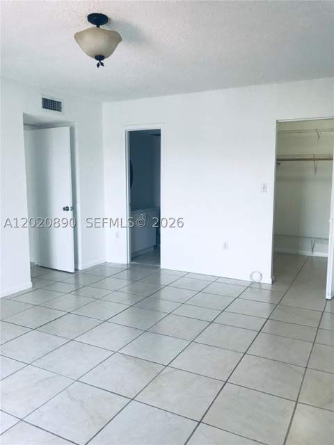 17600 NW 68th Ave B3006, Hialeah FL - photo 8 of 19